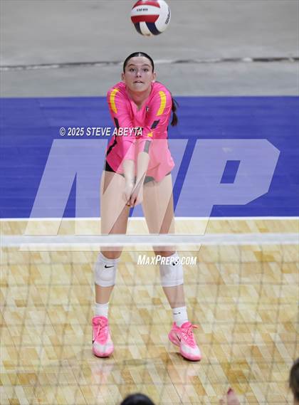 Thumbnail 2 in Battle Mountain vs. Green Mountain (CHSAA 4A First Round Elimination Bracket) photogallery.