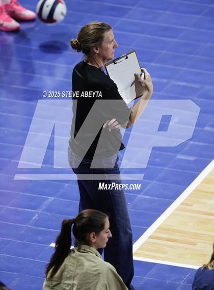 Thumbnail 2 in Battle Mountain vs. Green Mountain (CHSAA 4A First Round Elimination Bracket) photogallery.