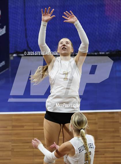 Thumbnail 3 in Battle Mountain vs. Green Mountain (CHSAA 4A First Round Elimination Bracket) photogallery.