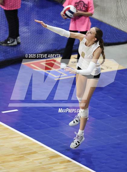 Thumbnail 1 in Battle Mountain vs. Green Mountain (CHSAA 4A First Round Elimination Bracket) photogallery.