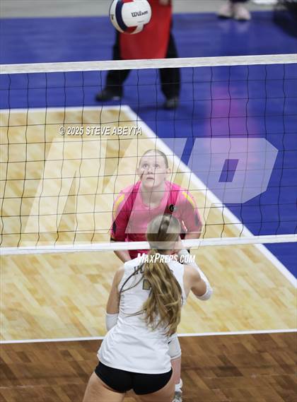 Thumbnail 2 in Battle Mountain vs. Green Mountain (CHSAA 4A First Round Elimination Bracket) photogallery.