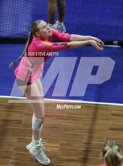 Thumbnail 2 in Battle Mountain vs. Green Mountain (CHSAA 4A First Round Elimination Bracket) photogallery.