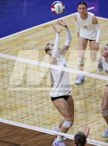 Thumbnail 1 in Battle Mountain vs. Green Mountain (CHSAA 4A First Round Elimination Bracket) photogallery.