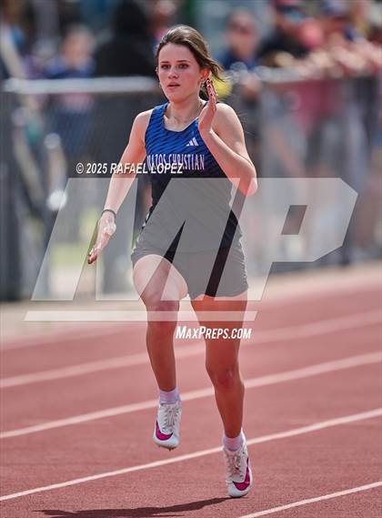 Thumbnail 1 in Rosehill Eagles Relays (100M) photogallery.