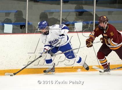 Thumbnail 3 in St. Joseph vs. Darien (CIAC D1 Quarterfinal) photogallery.