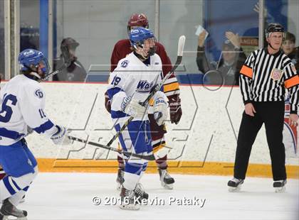 Thumbnail 3 in St. Joseph vs. Darien (CIAC D1 Quarterfinal) photogallery.