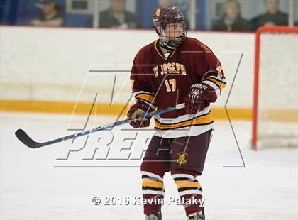 Thumbnail 3 in St. Joseph vs. Darien (CIAC D1 Quarterfinal) photogallery.