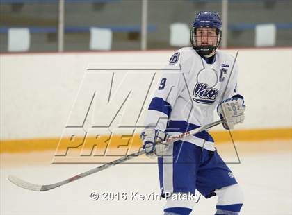 Thumbnail 1 in St. Joseph vs. Darien (CIAC D1 Quarterfinal) photogallery.