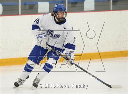 Thumbnail 1 in St. Joseph vs. Darien (CIAC D1 Quarterfinal) photogallery.