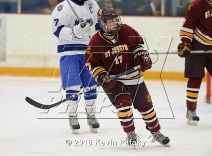 Thumbnail 3 in St. Joseph vs. Darien (CIAC D1 Quarterfinal) photogallery.