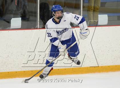 Thumbnail 2 in St. Joseph vs. Darien (CIAC D1 Quarterfinal) photogallery.