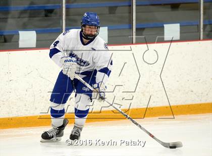 Thumbnail 1 in St. Joseph vs. Darien (CIAC D1 Quarterfinal) photogallery.