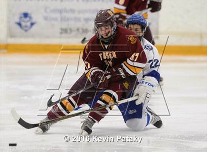 Thumbnail 2 in St. Joseph vs. Darien (CIAC D1 Quarterfinal) photogallery.