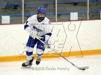 Thumbnail 3 in St. Joseph vs. Darien (CIAC D1 Quarterfinal) photogallery.