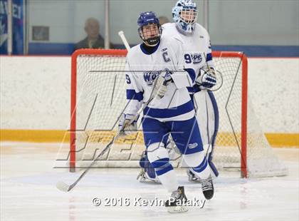 Thumbnail 3 in St. Joseph vs. Darien (CIAC D1 Quarterfinal) photogallery.