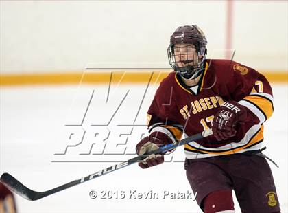 Thumbnail 1 in St. Joseph vs. Darien (CIAC D1 Quarterfinal) photogallery.