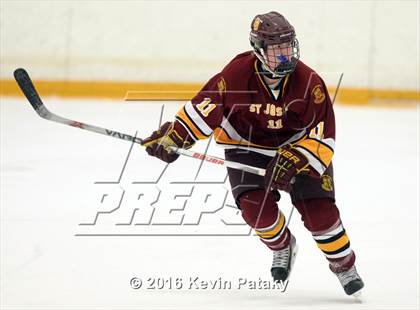 Thumbnail 2 in St. Joseph vs. Darien (CIAC D1 Quarterfinal) photogallery.