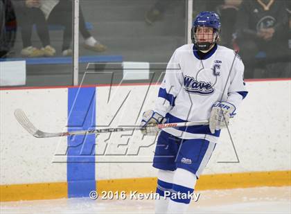 Thumbnail 1 in St. Joseph vs. Darien (CIAC D1 Quarterfinal) photogallery.