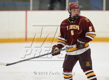 Thumbnail 2 in St. Joseph vs. Darien (CIAC D1 Quarterfinal) photogallery.