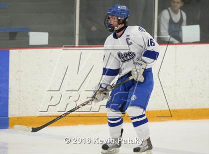 Thumbnail 2 in St. Joseph vs. Darien (CIAC D1 Quarterfinal) photogallery.