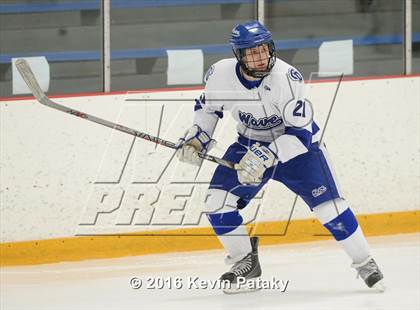 Thumbnail 2 in St. Joseph vs. Darien (CIAC D1 Quarterfinal) photogallery.