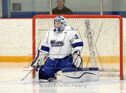 Thumbnail 3 in St. Joseph vs. Darien (CIAC D1 Quarterfinal) photogallery.