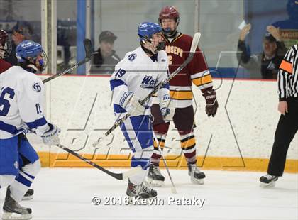 Thumbnail 2 in St. Joseph vs. Darien (CIAC D1 Quarterfinal) photogallery.
