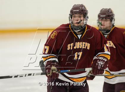 Thumbnail 3 in St. Joseph vs. Darien (CIAC D1 Quarterfinal) photogallery.