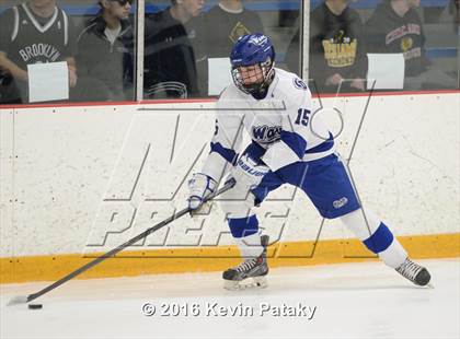 Thumbnail 1 in St. Joseph vs. Darien (CIAC D1 Quarterfinal) photogallery.