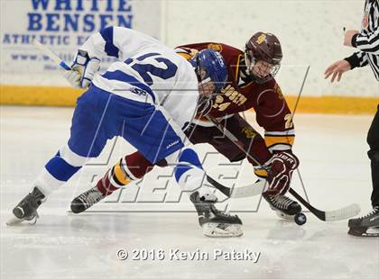 Thumbnail 2 in St. Joseph vs. Darien (CIAC D1 Quarterfinal) photogallery.