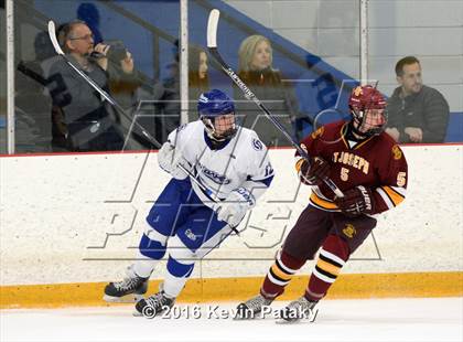 Thumbnail 2 in St. Joseph vs. Darien (CIAC D1 Quarterfinal) photogallery.