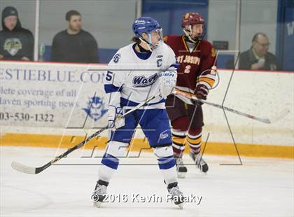 Thumbnail 1 in St. Joseph vs. Darien (CIAC D1 Quarterfinal) photogallery.