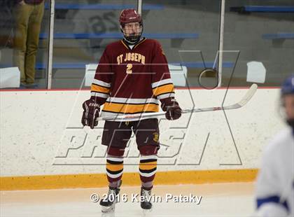 Thumbnail 2 in St. Joseph vs. Darien (CIAC D1 Quarterfinal) photogallery.