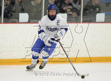 Thumbnail 1 in St. Joseph vs. Darien (CIAC D1 Quarterfinal) photogallery.