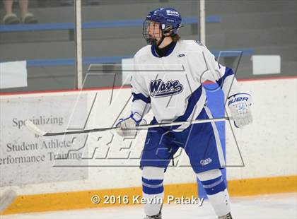 Thumbnail 1 in St. Joseph vs. Darien (CIAC D1 Quarterfinal) photogallery.