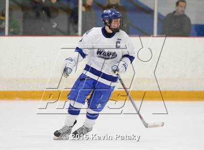 Thumbnail 2 in St. Joseph vs. Darien (CIAC D1 Quarterfinal) photogallery.