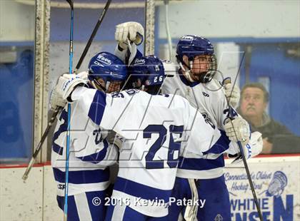 Thumbnail 3 in St. Joseph vs. Darien (CIAC D1 Quarterfinal) photogallery.