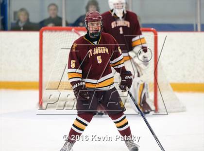 Thumbnail 3 in St. Joseph vs. Darien (CIAC D1 Quarterfinal) photogallery.