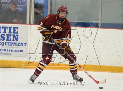 Thumbnail 3 in St. Joseph vs. Darien (CIAC D1 Quarterfinal) photogallery.