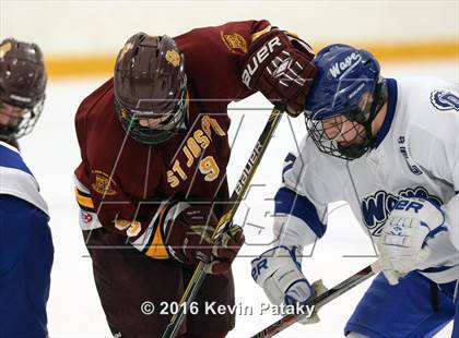 Thumbnail 1 in St. Joseph vs. Darien (CIAC D1 Quarterfinal) photogallery.