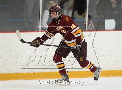 Thumbnail 2 in St. Joseph vs. Darien (CIAC D1 Quarterfinal) photogallery.
