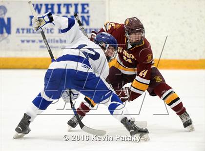 Thumbnail 1 in St. Joseph vs. Darien (CIAC D1 Quarterfinal) photogallery.