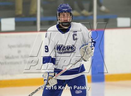 Thumbnail 1 in St. Joseph vs. Darien (CIAC D1 Quarterfinal) photogallery.