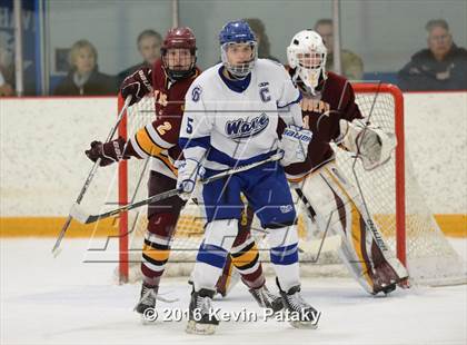 Thumbnail 3 in St. Joseph vs. Darien (CIAC D1 Quarterfinal) photogallery.