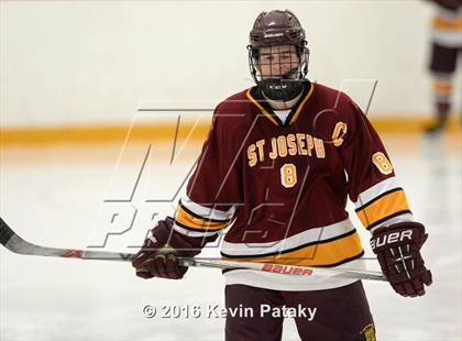 Thumbnail 2 in St. Joseph vs. Darien (CIAC D1 Quarterfinal) photogallery.