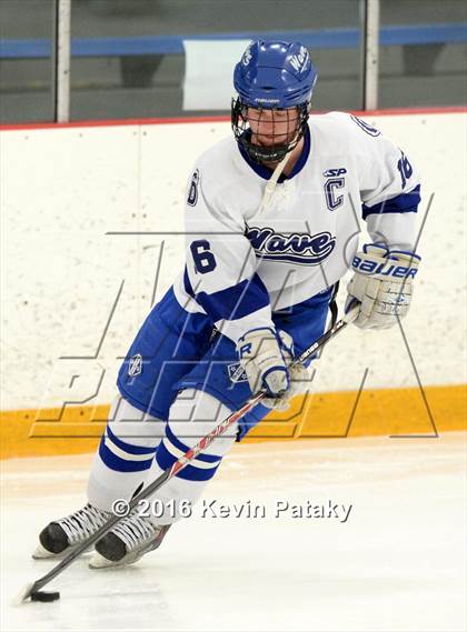 Thumbnail 3 in St. Joseph vs. Darien (CIAC D1 Quarterfinal) photogallery.