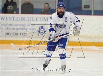 Thumbnail 1 in St. Joseph vs. Darien (CIAC D1 Quarterfinal) photogallery.