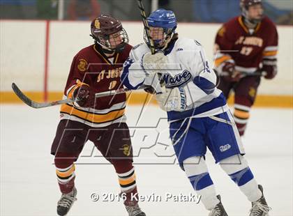 Thumbnail 1 in St. Joseph vs. Darien (CIAC D1 Quarterfinal) photogallery.