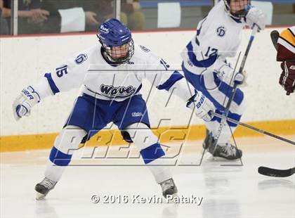 Thumbnail 2 in St. Joseph vs. Darien (CIAC D1 Quarterfinal) photogallery.