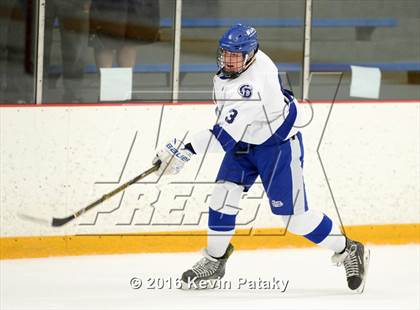 Thumbnail 2 in St. Joseph vs. Darien (CIAC D1 Quarterfinal) photogallery.